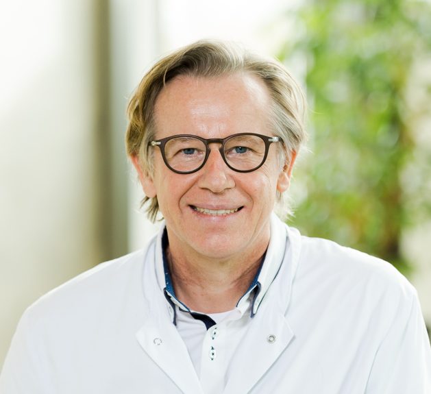 Dr. Michael Mitrovics